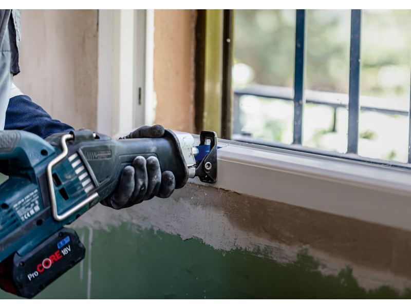 List Bosch za sabljasto žago EXPERT ‘Window Demolition’ S 956 DHM, Pakiranje: 10kos, 150mm, 6TPI, za Aluminij, Les, 2608900386